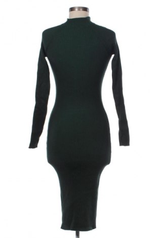 Kleid Reserved, Größe M, Farbe Grün, Preis € 14,99