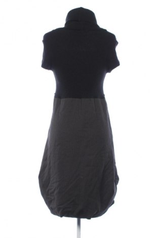 Рокля Rinascimento, Размер M, Цвят Многоцветен, Цена 113,17 €