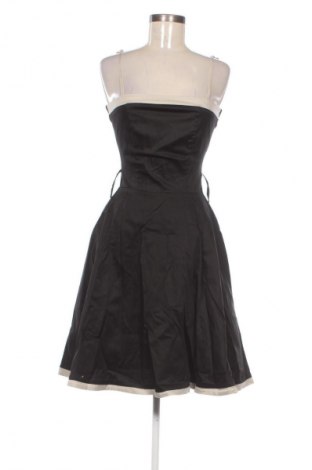 Рокля Rinascimento, Размер S, Цвят Многоцветен, Цена 96,00 €