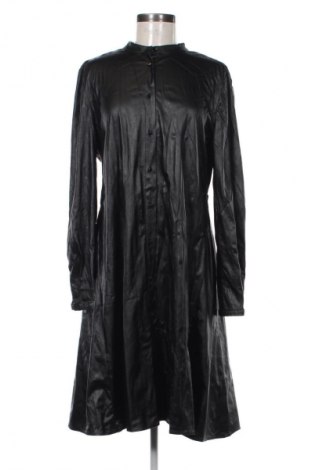 Kleid Silvian Heach, Größe L, Farbe Schwarz, Preis € 42,00