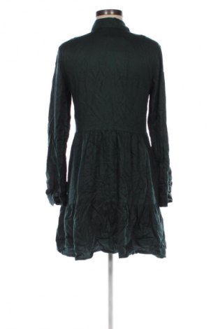 Kleid Stradivarius, Größe S, Farbe Grün, Preis € 24,99