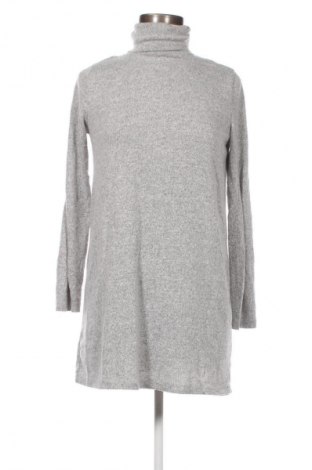 Kleid Stradivarius, Größe XS, Farbe Grau, Preis € 9,99