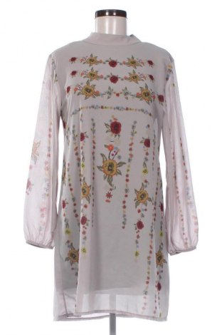 Рокля Unbranded, Размер M, Цвят Многоцветен, Цена 20,00 €