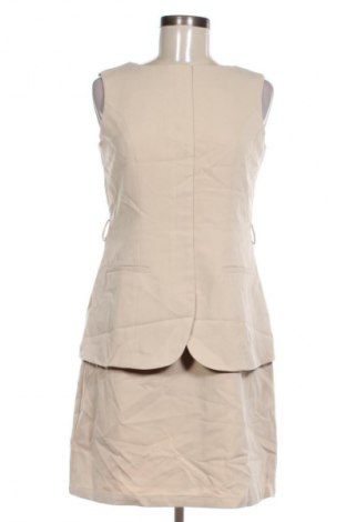 Ruha Unbranded, Méret M, Szín Bézs, Ár 4 349 Ft