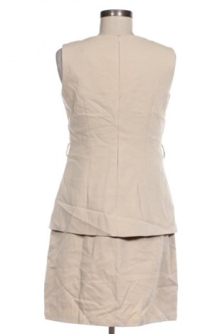 Ruha Unbranded, Méret M, Szín Bézs, Ár 4 349 Ft