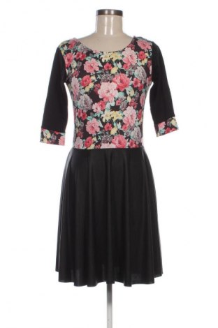 Ruha Unbranded, Méret M, Szín Sokszínű, Ár 8 251 Ft