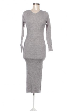 Рокля Unbranded, Размер S, Цвят Сив, Цена 32,00 €