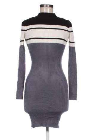 Ruha Unbranded, Méret M, Szín Sokszínű, Ár 4 009 Ft