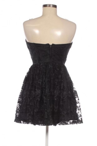 Ruha Unbranded, Méret L, Szín Fekete, Ár 8 237 Ft