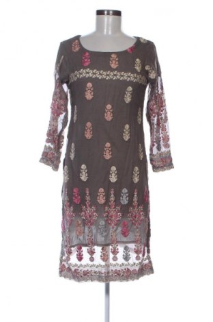 Рокля Unbranded, Размер XXS, Цвят Многоцветен, Цена 37,41 €