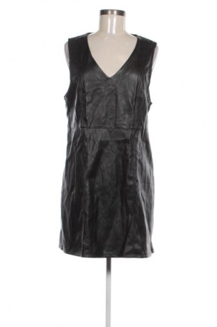 Ruha VILA, Méret L, Szín Fekete, Ár 15 919 Ft