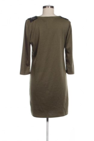 Ruha VILA, Méret L, Szín Zöld, Ár 3 939 Ft