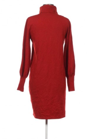 Ruha VILA, Méret M, Szín Piros, Ár 5 289 Ft
