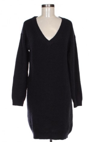 Kleid WE, Größe M, Farbe Lila, Preis € 11,99