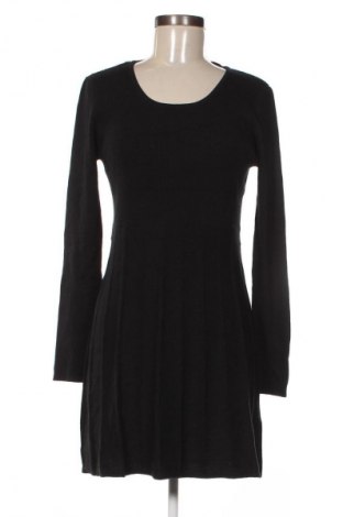 Ruha Yessica, Méret M, Szín Fekete, Ár 3 009 Ft