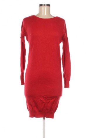 Šaty  Yfl Reserved, Velikost S, Barva Červená, Cena  652,00 Kč