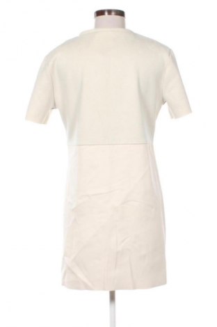 Ruha Zara, Méret M, Szín Ekrü
, Ár 5 785 Ft