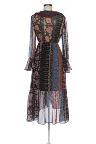 Рокля Zara, Размер XL, Цвят Многоцветен, Цена 13,81 €