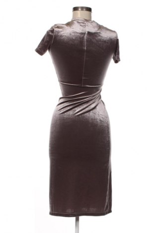 Kleid Zara, Größe S, Farbe Aschrosa, Preis € 23,99