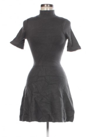 Kleid Zara, Größe S, Farbe Grau, Preis 7,99 €