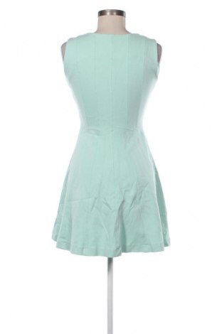 Рокля Zara, Размер S, Цвят Зелен, Цена 8,69 €