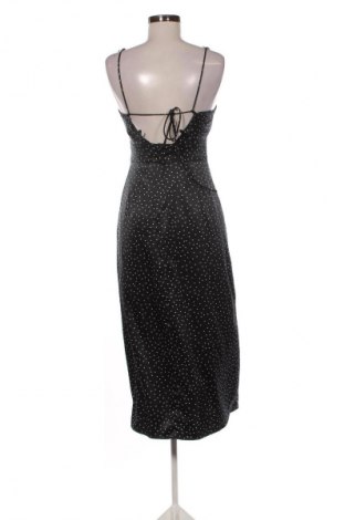 Kleid Zara, Größe M, Farbe Mehrfarbig, Preis 17,00 €