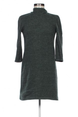 Kleid Zara, Größe S, Farbe Grün, Preis 14,00 €