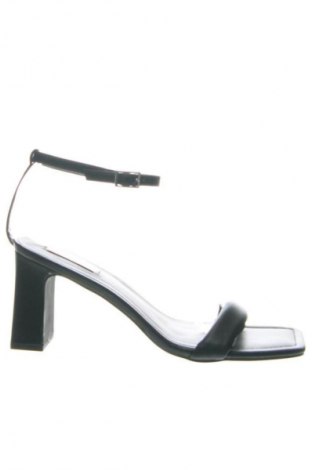 Sandály Nelly, Velikost 38, Barva Vícebarevné, Cena  1 105,00 Kč