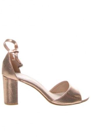 Sandály Tendenz, Velikost 38, Barva Zlatistá, Cena  669,00 Kč