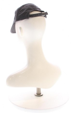 Шапка Carhartt, Цвят Сив, Цена 21,98 €