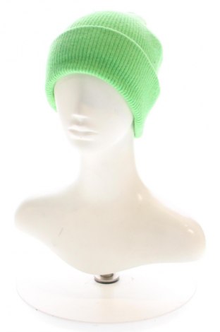 Шапка Monki, Цвят Зелен, Цена 10,73 €