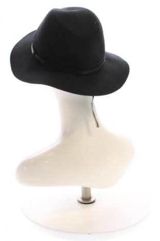 Шапка Parfois, Цвят Черен, Цена 9,20 €