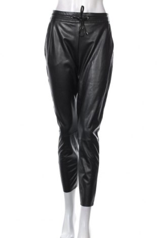 Γυναικείο παντελόνι δερμάτινο Kaffe, Μέγεθος S, Χρώμα Μαύρο, Δερματίνη, Τιμή 20,06 €