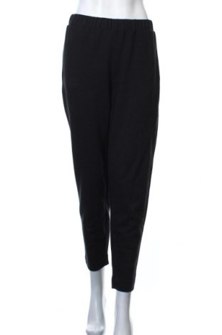 Дамски панталон Max Mara, Размер M, Цвят Черен, 66% памук, 36% полиамид, Цена 189,75 лв.