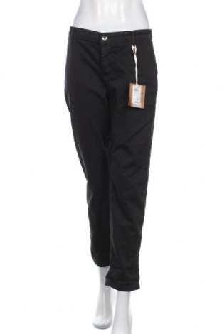 Дамски панталон Rinascimento, Размер XL, Цвят Черен, 98% памук, 2% еластан, Цена 112,77 лв.