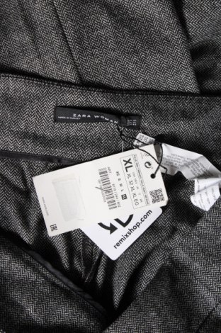 Дамски панталон Zara, Размер XL, Цвят Сив, 54% полиестер, 30% вискоза, 14% вълна, 2% еластан, Цена 59,25 лв.