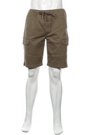 Мъжки къс панталон ! Solid, Размер M, Цвят Зелен, 98% памук, 2% еластан, Цена 12,42 лв.