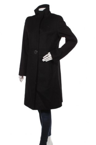 Дамско палто Hugo Boss, Размер M, Цвят Черен, Цена 798,00 лв.