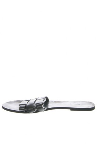 Papuci Bershka, Mărime 39, Culoare Negru, Preț 60,61 Lei