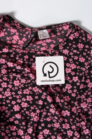 Damen Shirt H&M Divided, Größe XS, Farbe Mehrfarbig, Preis 2,51 €