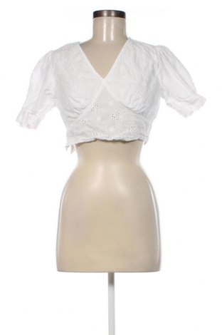 Γυναικεία μπλούζα Molly Bracken, Μέγεθος S, Χρώμα Λευκό, Τιμή 6,31 €