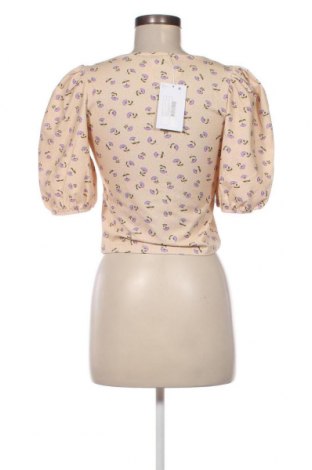Дамска блуза Monki, Размер M, Цвят Многоцветен, Цена 10,71 лв.