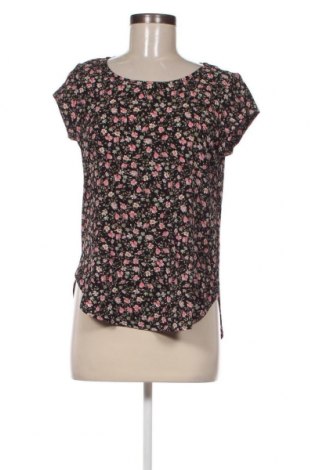 Γυναικεία μπλούζα ONLY, Μέγεθος XS, Χρώμα Πολύχρωμο, Τιμή 5,16 €