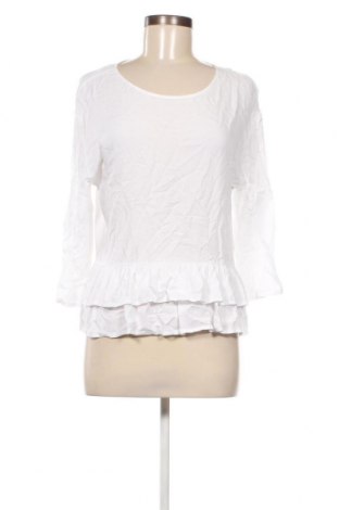 Дамска блуза ONLY, Размер S, Цвят Бял, Цена 15,00 лв.