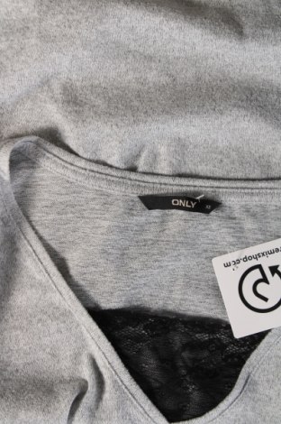 Γυναικεία μπλούζα ONLY, Μέγεθος XS, Χρώμα Γκρί, Τιμή 2,69 €