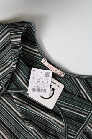 Дамска блуза Pull&Bear, Размер S, Цвят Многоцветен, Цена 7,13 лв.