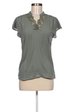 Дамска блуза Vero Moda, Размер XS, Цвят Зелен, Цена 9,60 лв.