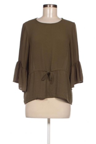 Дамска блуза Vero Moda, Размер XS, Цвят Зелен, Цена 4,20 лв.