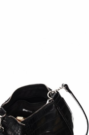 Дамска чанта Gina Tricot, Цвят Черен, Цена 30,78 лв.