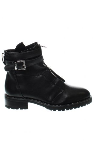 Dámské boty  C'M, Velikost 39, Barva Černá, Cena  513,00 Kč